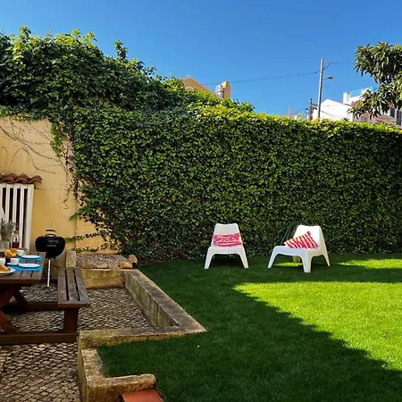 Center House With Garden Vakantiehuis Cascais