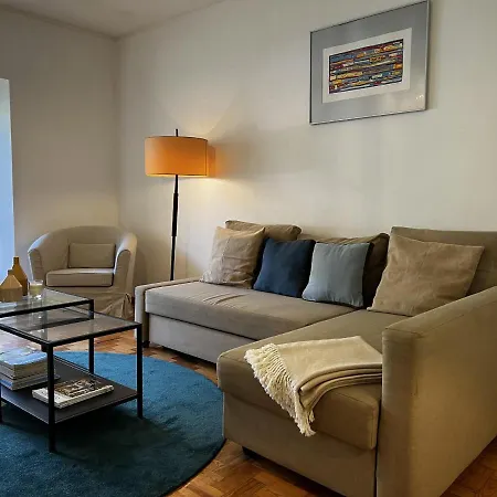 Vakantiehuis Center House With Garden Cascais